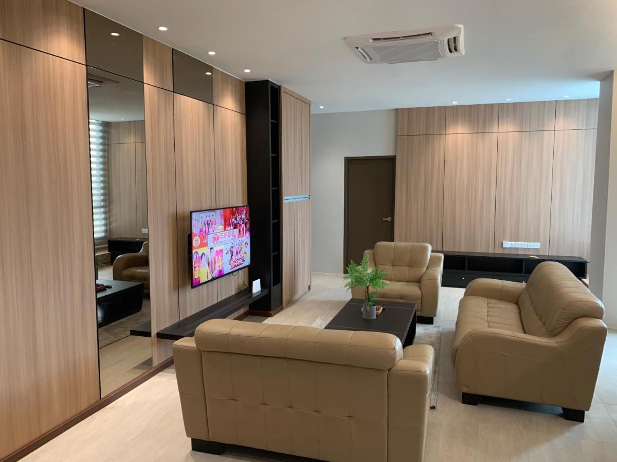 3Bedroom Rex Apartment 5Min Drive To Vivacity Kuching Zewnętrze zdjęcie